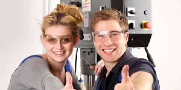 Einmal büffeln, zwei Abschlüsse